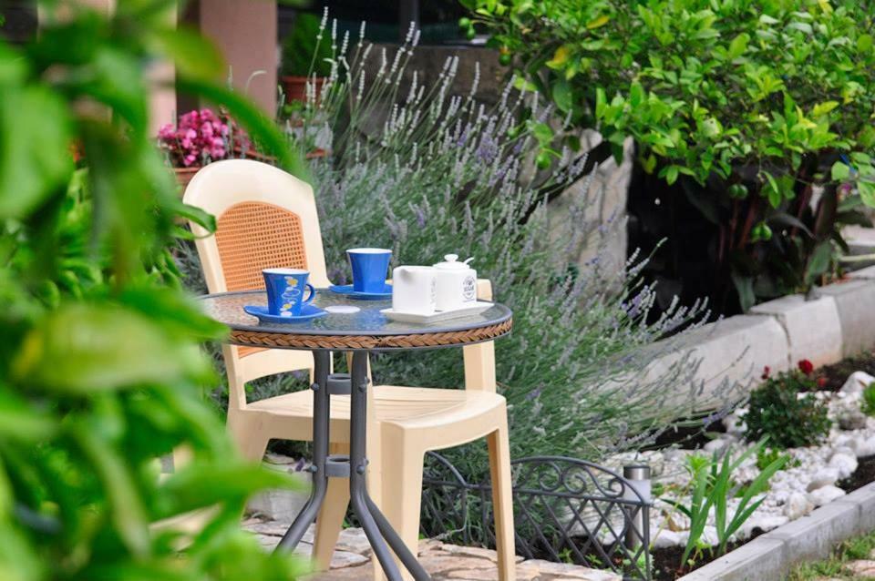 Apartments Franic Ploce (Dubrovnik-Neretva) Exterior foto